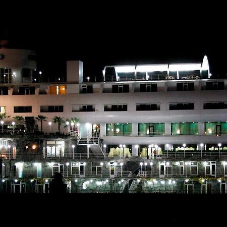 Cruise Hotel Tiflis Exterior foto