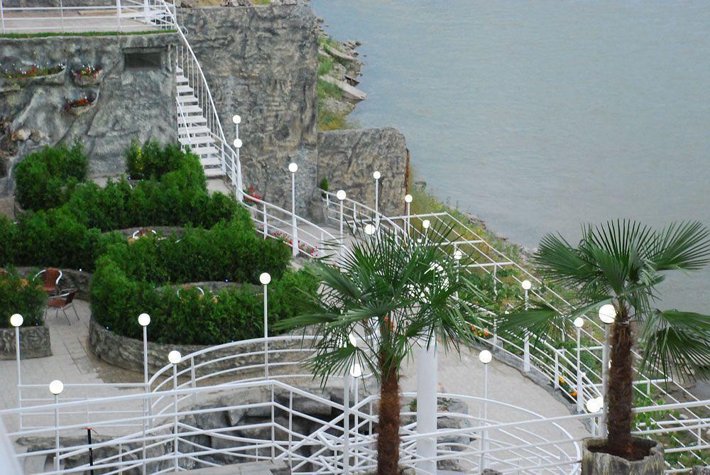 Cruise Hotel Tiflis Exterior foto