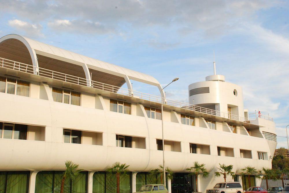 Cruise Hotel Tiflis Exterior foto