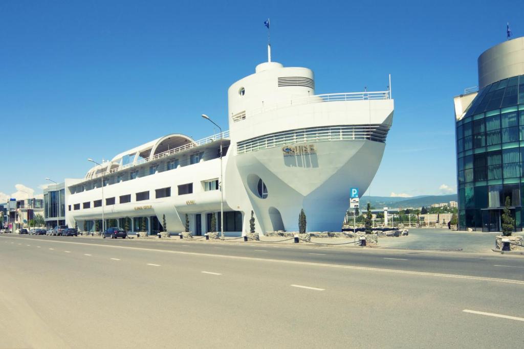 Cruise Hotel Tiflis Exterior foto