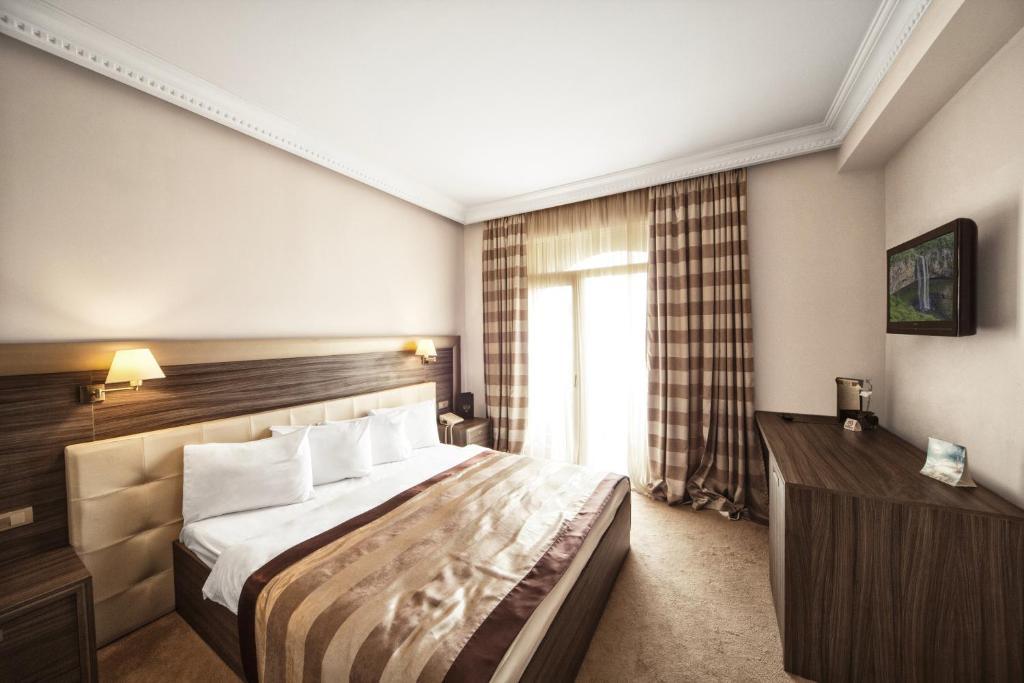Cruise Hotel Tiflis Habitación foto