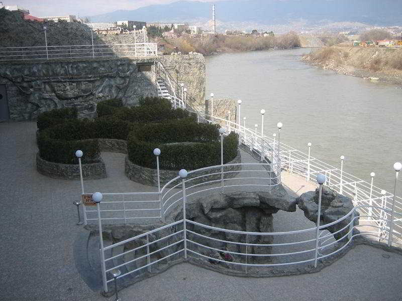 Cruise Hotel Tiflis Exterior foto